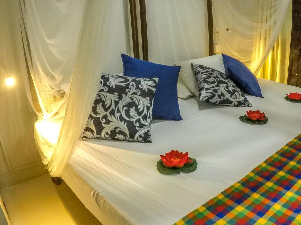 Wijenayake'S - Beach Haven Guest House - Galle Fort Kültér fotó