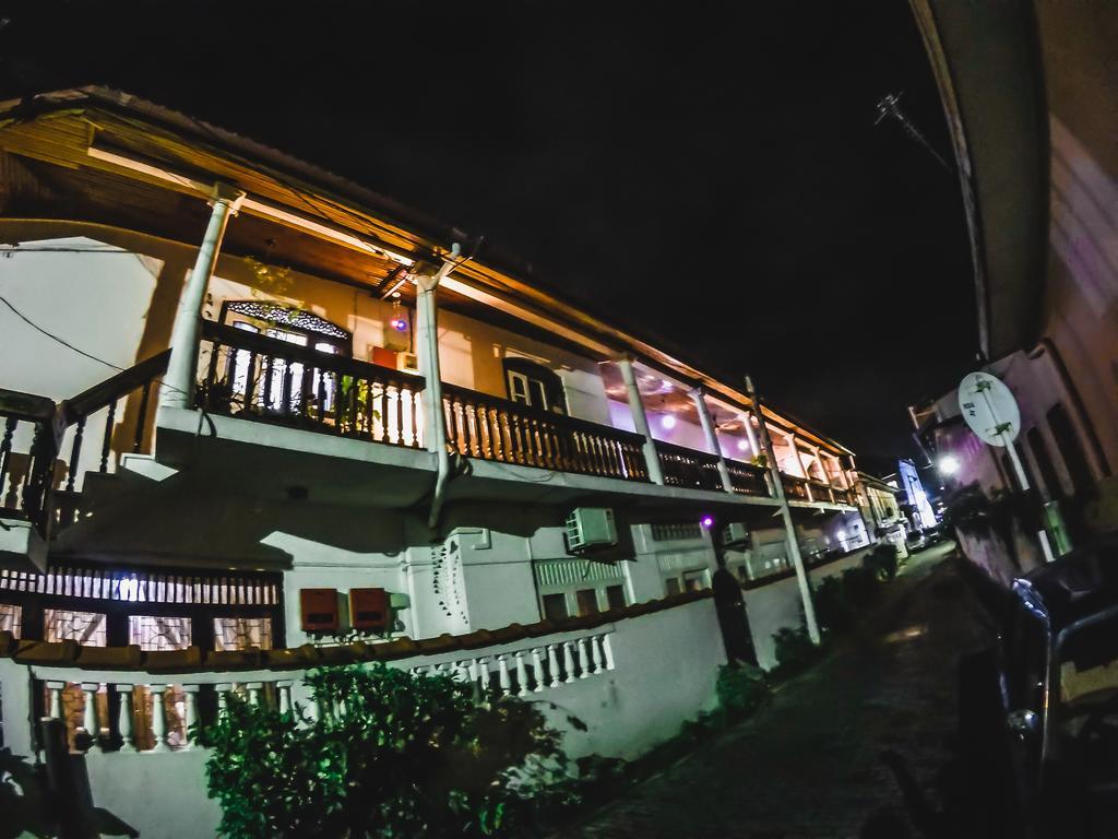 Wijenayake'S - Beach Haven Guest House - Galle Fort Kültér fotó