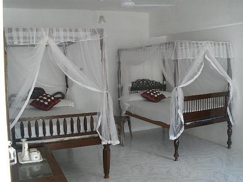 Wijenayake'S - Beach Haven Guest House - Galle Fort Kültér fotó